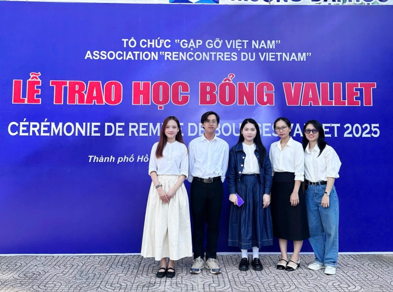 KHOA KH&CN VẬT LIỆU TỰ HÀO VỚI 5 SUẤT HỌC BỔNG VALLET 2025